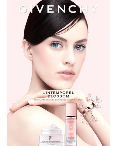 Givenchy L'Intemporel Blossom Rosy Glow Highlight Care фото 5