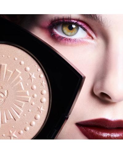CHANEL Diamond Dust Oversize Illuminating Powder фото 3